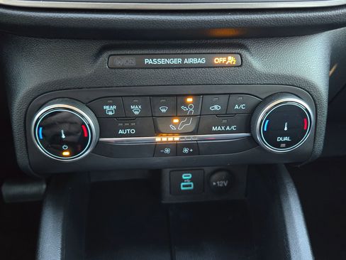 Used 2023 Ford Escape Active image 30