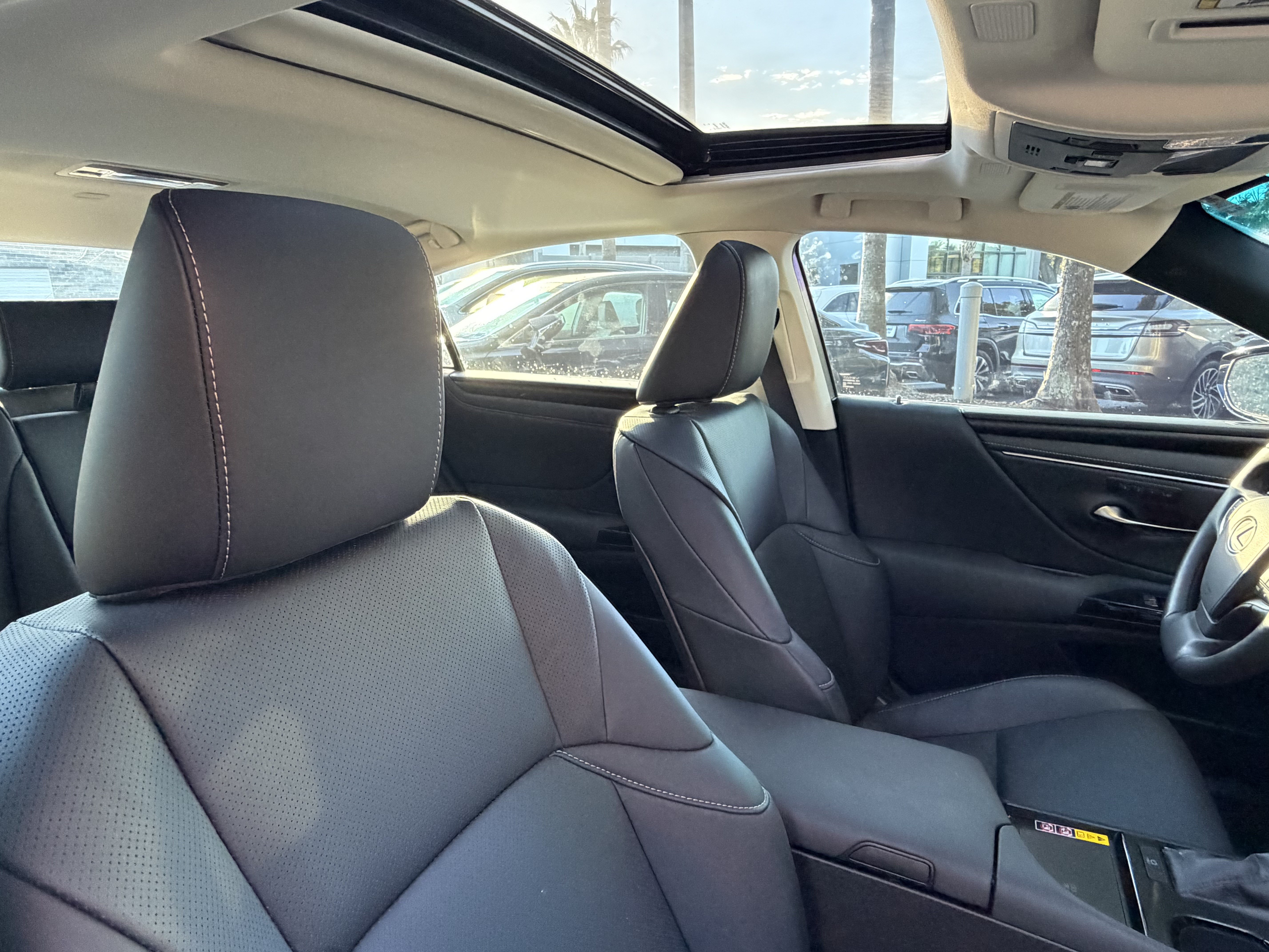 Certified 2025 Lexus ES 350 w/ Premium Package FWD image 42