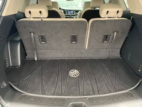 Used 2020 Buick Enclave Essence w/ Sound and Sites Package image 6