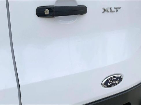 Used 2023 Ford Transit 350 XLT image 9