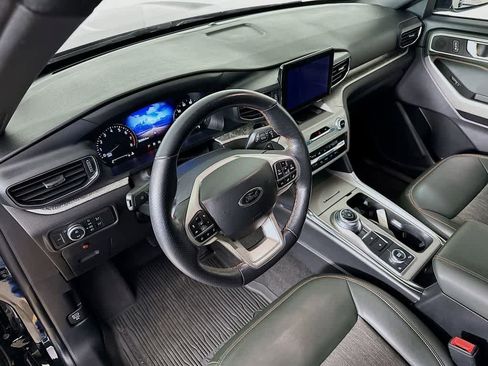 Used 2022 Ford Explorer Timberline image 2