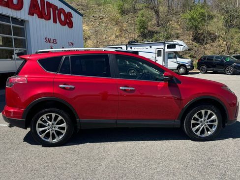 Used 2016 Toyota RAV4 Limited image 8