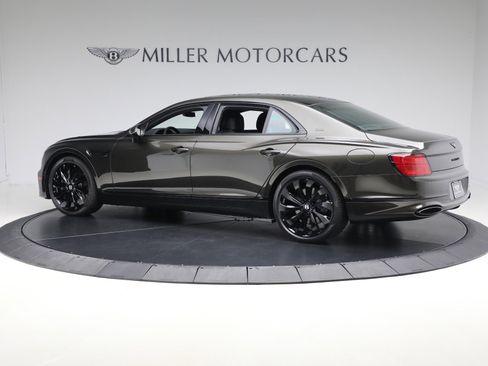 New 2025 Bentley Flying Spur Plug-In Hybrid image 4
