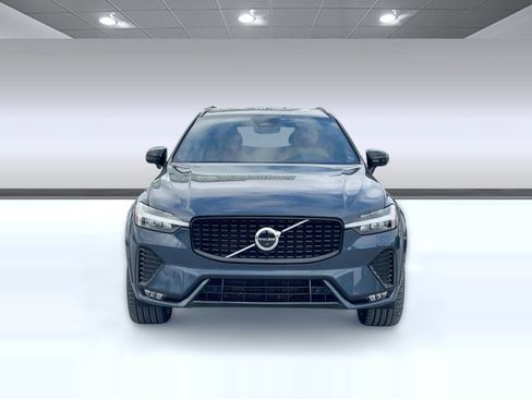 Used 2023 Volvo XC60 B5 Ultimate w/ Climate Package image 6
