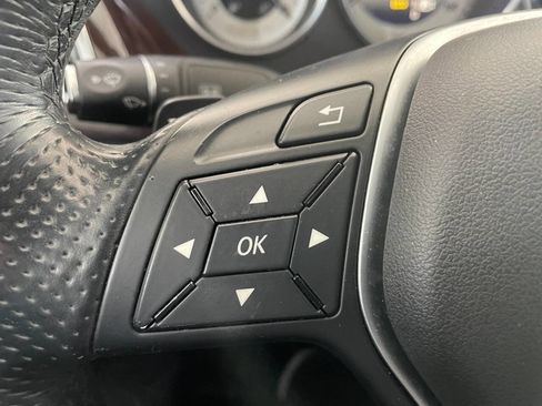 Used 2014 Mercedes-Benz CLS 550 4MATIC image 40