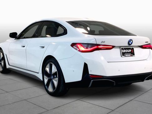 Used 2023 BMW i4 eDrive35 image 12