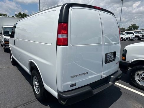 New 2025 GMC Savana 2500 w/ Communications Package image 7
