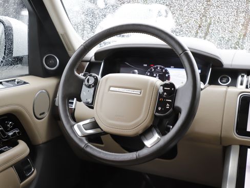Used 2018 Land Rover Range Rover Supercharged AWD/4WD image 19