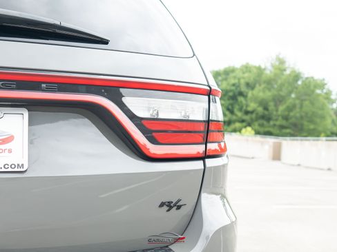 Used 2022 Dodge Durango R/T w/ Blacktop Package AWD/4WD image 45