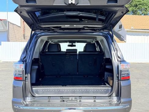 Used 2016 Toyota 4Runner Limited AWD/4WD image 17