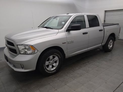 Used 2018 RAM 1500 Express image 2