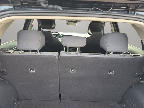 Used 2025 Kia Niro LX FWD image 23