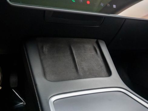 Used 2021 Tesla Model 3 Standard Range Plus image 18