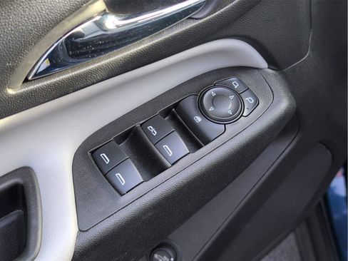 Used 2022 Chevrolet Equinox LT image 20