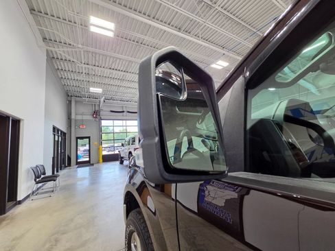 Used 2018 Ford F150 XLT w/ Equipment Group 302A Luxury AWD/4WD image 12
