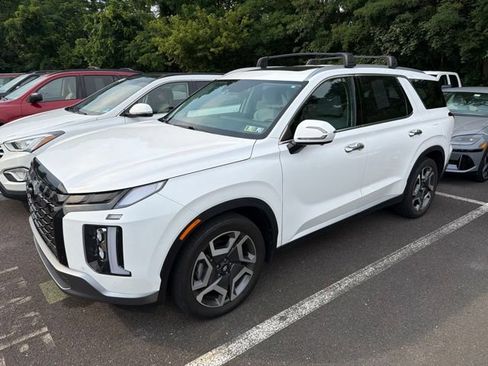 Used 2023 Hyundai Palisade SEL w/ Premium Package AWD/4WD image 3
