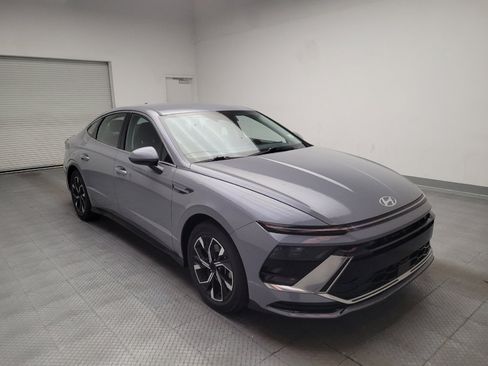 Used 2025 Hyundai Sonata SEL FWD image 13