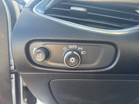 Used 2018 Chevrolet Malibu LT w/ Leather Package image 14