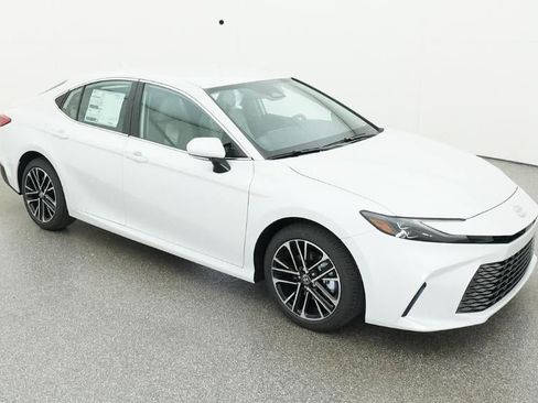 New 2026 Toyota Camry XLE image 13