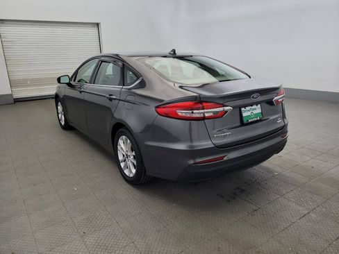 Used 2020 Ford Fusion SE FWD image 5