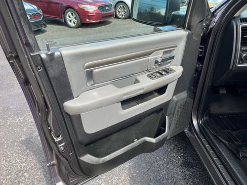 Used 2016 RAM 1500 Classic SLT image 23