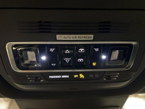 Certified 2025 Lincoln Nautilus Premier w/ Equipment Group 102A image 27