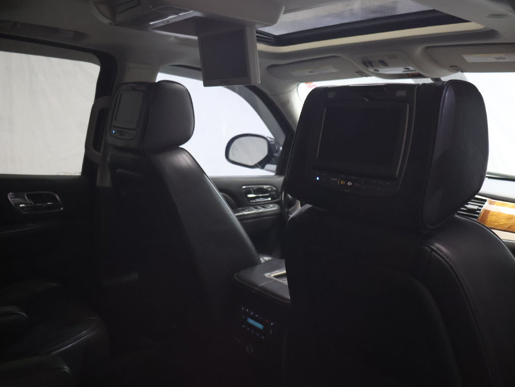 Used 2013 Cadillac Escalade ESV Platinum RWD image 13