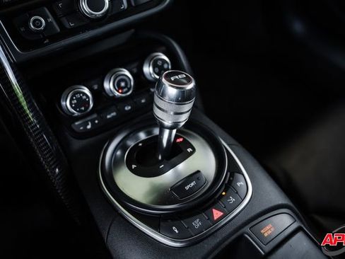 Used 2010 Audi R8 V10 AWD/4WD image 13
