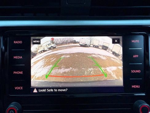 Used 2020 Volkswagen Passat 2.0T SE w/ Sunroof Package image 43