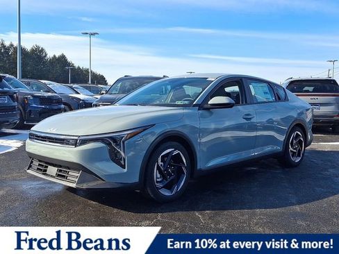 New 2025 Kia K4 EX image 2