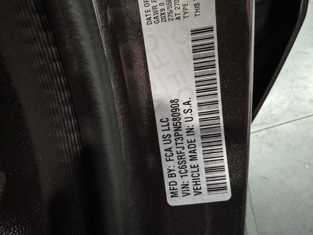 Used 2023 RAM 1500 Laramie AWD/4WD image 32