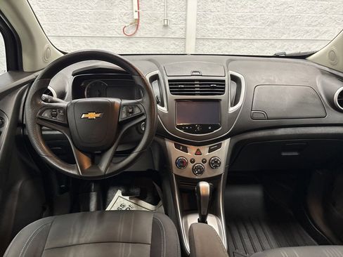 Used 2016 Chevrolet Trax LT image 10