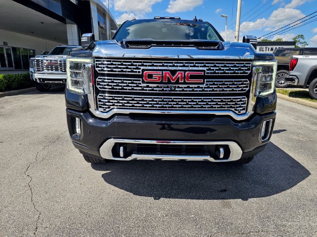 Used 2022 GMC Sierra 2500 Denali w/ Denali Black Diamond Edition AWD/4WD image 7