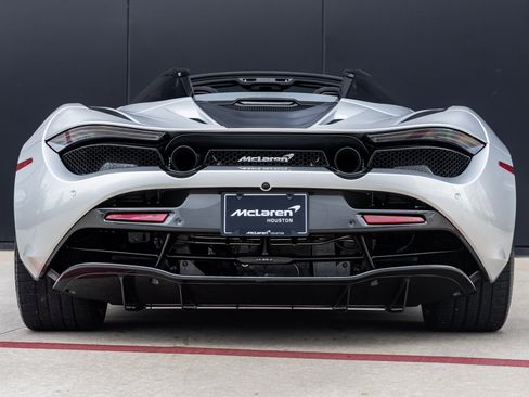 Used 2020 McLaren 720S Spider image 9