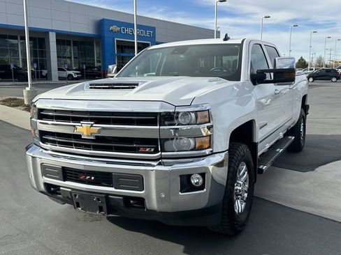 Used 2019 Chevrolet Silverado 3500 LTZ w/ Duramax Plus Package image 31