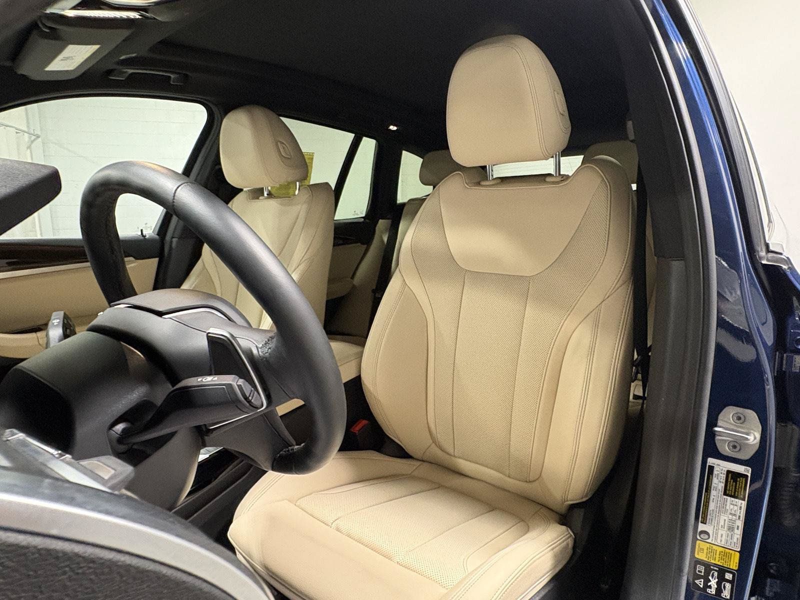 Used 2023 BMW X3 xDrive30i w/ Convenience Package AWD/4WD image 3
