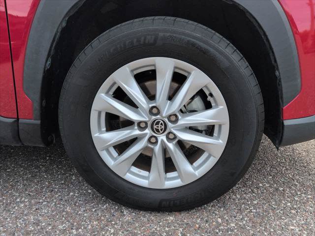 Certified 2022 Toyota Corolla Cross LE FWD image 11