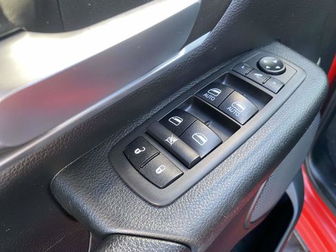Used 2021 RAM 1500 Big Horn AWD/4WD image 18