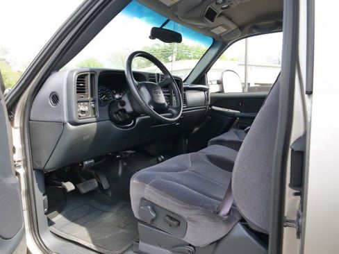 Used 2001 GMC Sierra 3500 4x4 Extended Cab image 15