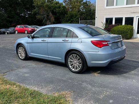 Used 2012 Chrysler 200 Limited w/ Sun/Sound Group FWD image 3