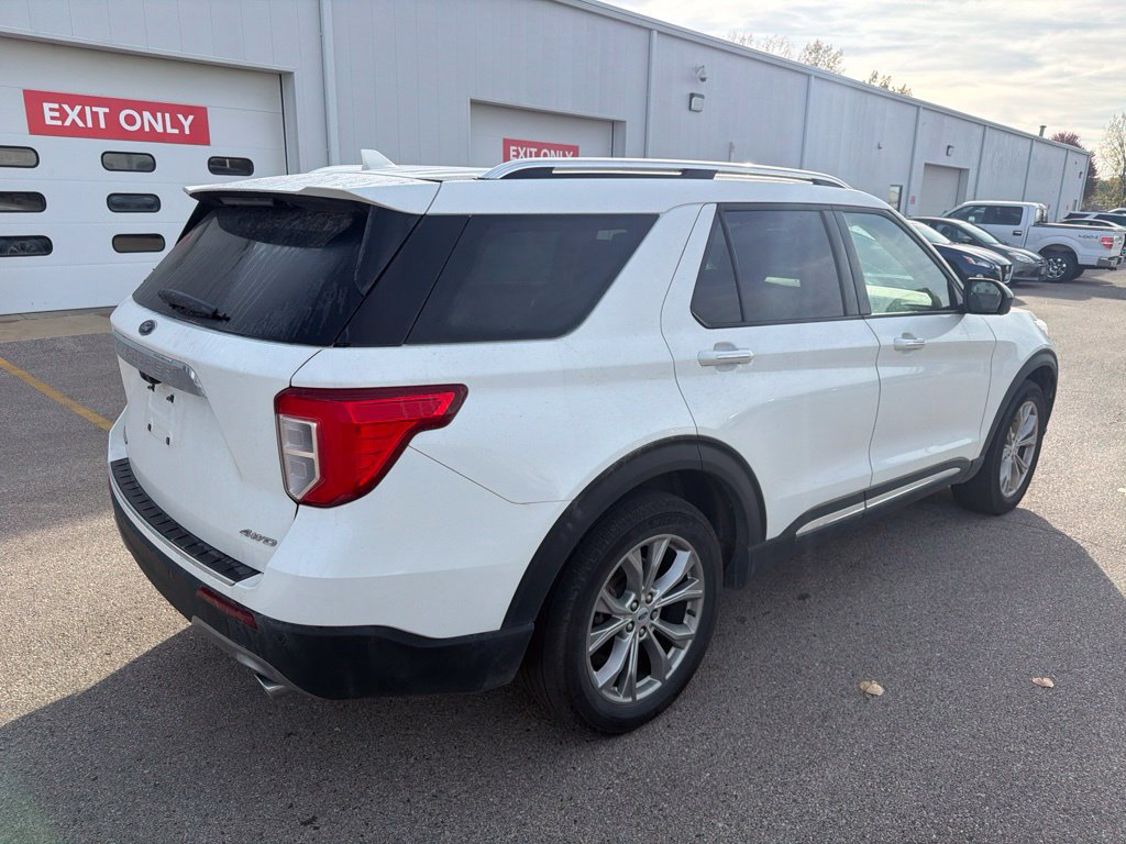 Used 2023 Ford Explorer Limited AWD/4WD image 4