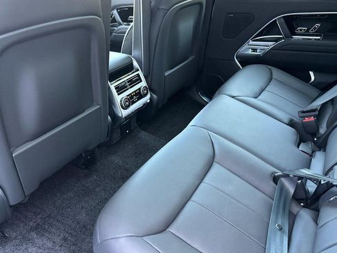 New 2026 Land Rover Range Rover Long Wheelbase SE AWD/4WD image 23