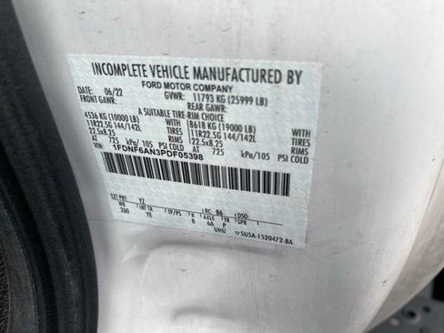 Certified 2023 Ford F650 2WD Regular Cab Super Duty image 16