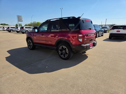 Used 2025 Ford Bronco Sport Outer Banks AWD/4WD image 9