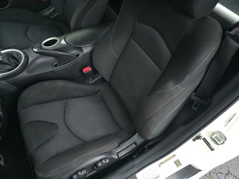 Used 2016 Nissan 370Z NISMO image 81