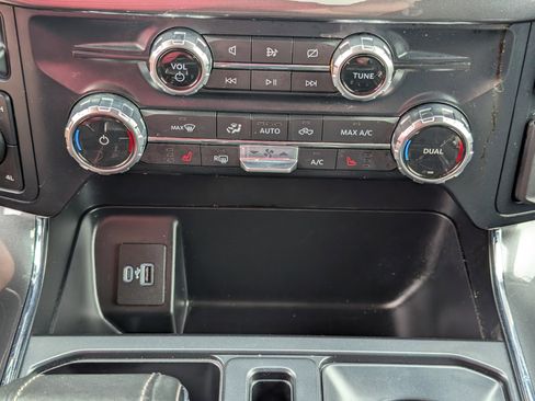 Certified 2022 Ford F150 XLT w/ Equipment Group 302A High image 24