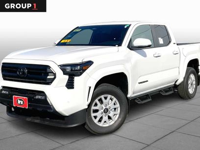 New 2025 Toyota Tacoma SR5