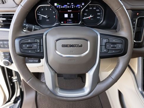 Used 2021 GMC Yukon Denali w/ Denali Ultimate Package image 31