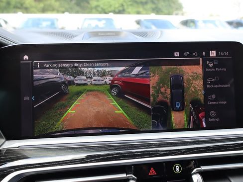 Used 2020 BMW X7 M50i w/ Dynamic Handling Package AWD/4WD image 38