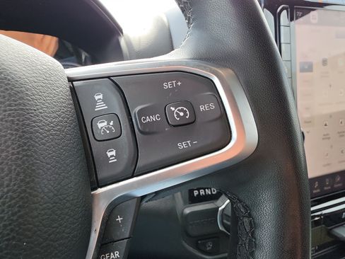 Used 2025 RAM 1500 Big Horn RWD image 16